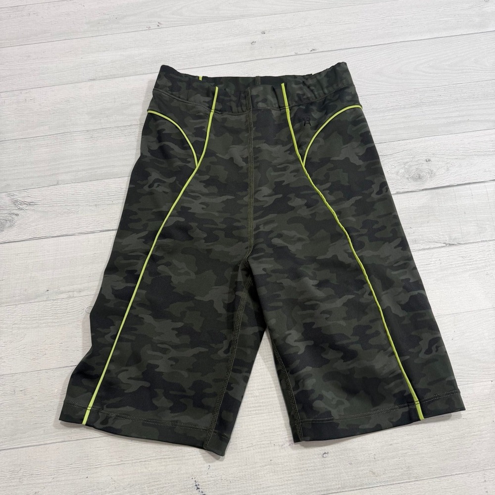 Good American electric feel camo biker shorts Women's size 2
